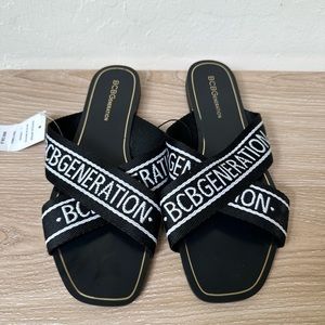BCBGeneration Women’s KEENA Black White Logo Flat Sandals Shoes NWT size 8